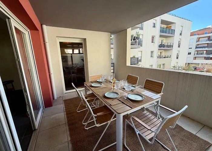 Nyaraló Modern 3-bedroom For 7 With Terrace & Parking 10min *